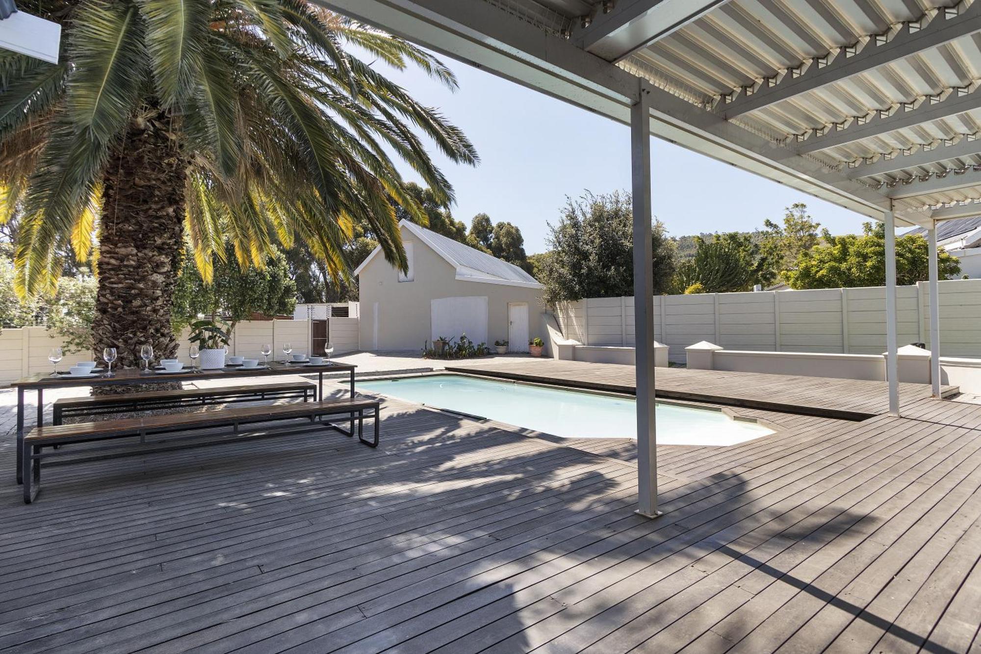 Vineyard Manor At 13 Vines By Hostagents Villa Somerset West Exterior photo
