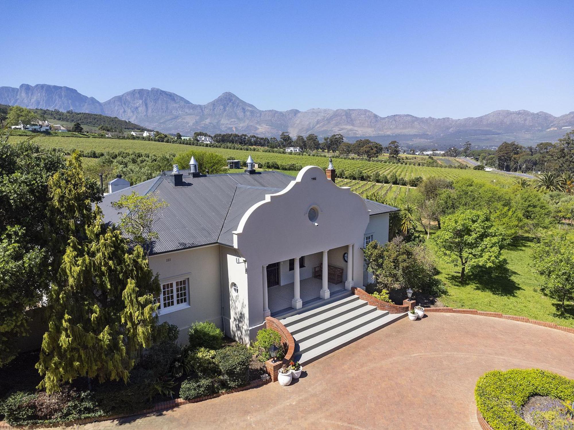 Vineyard Manor At 13 Vines By Hostagents Villa Somerset West Exterior photo